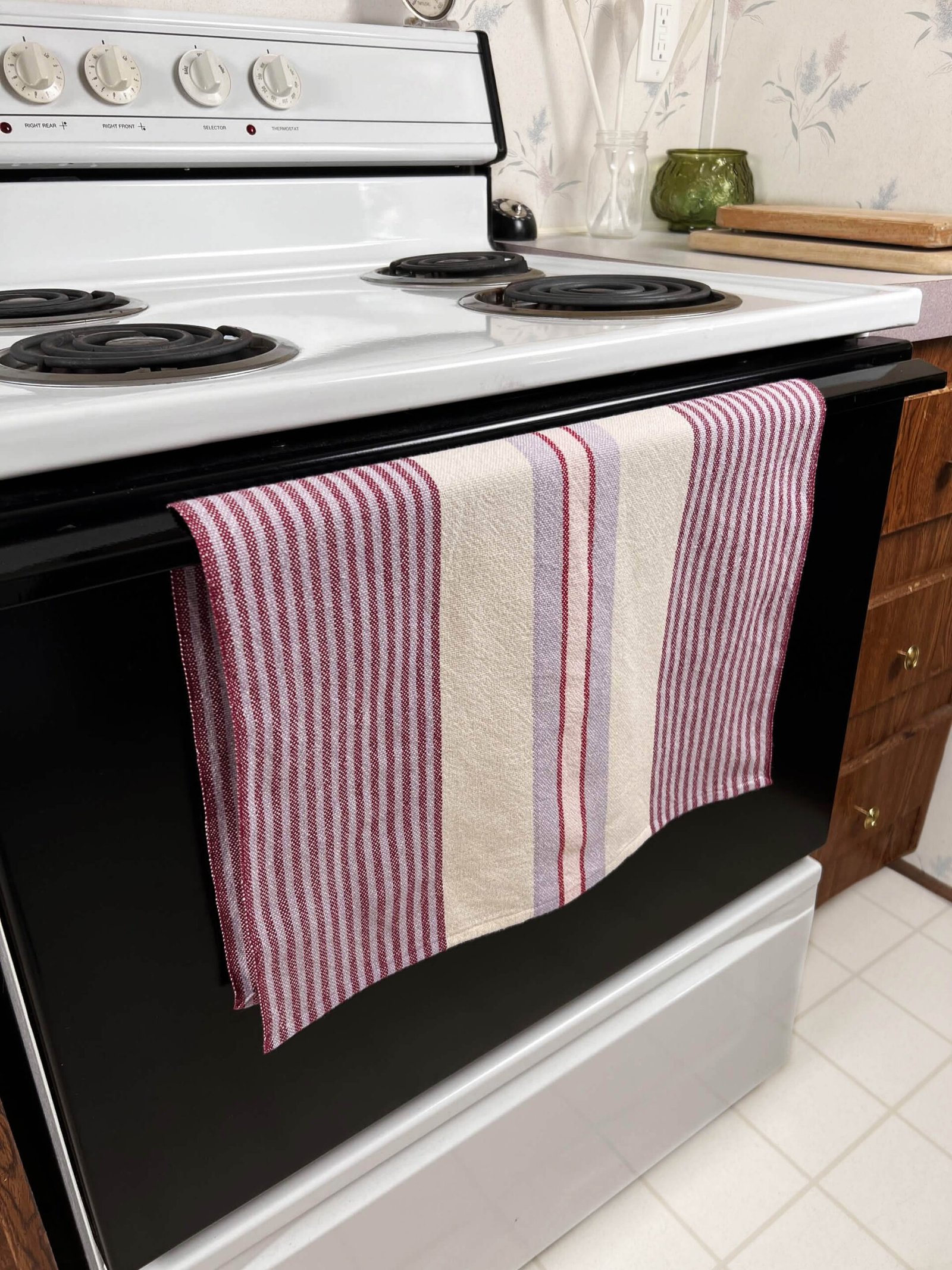 Signature Stripes Tea Towel in Berries and Cream - White - Image 2