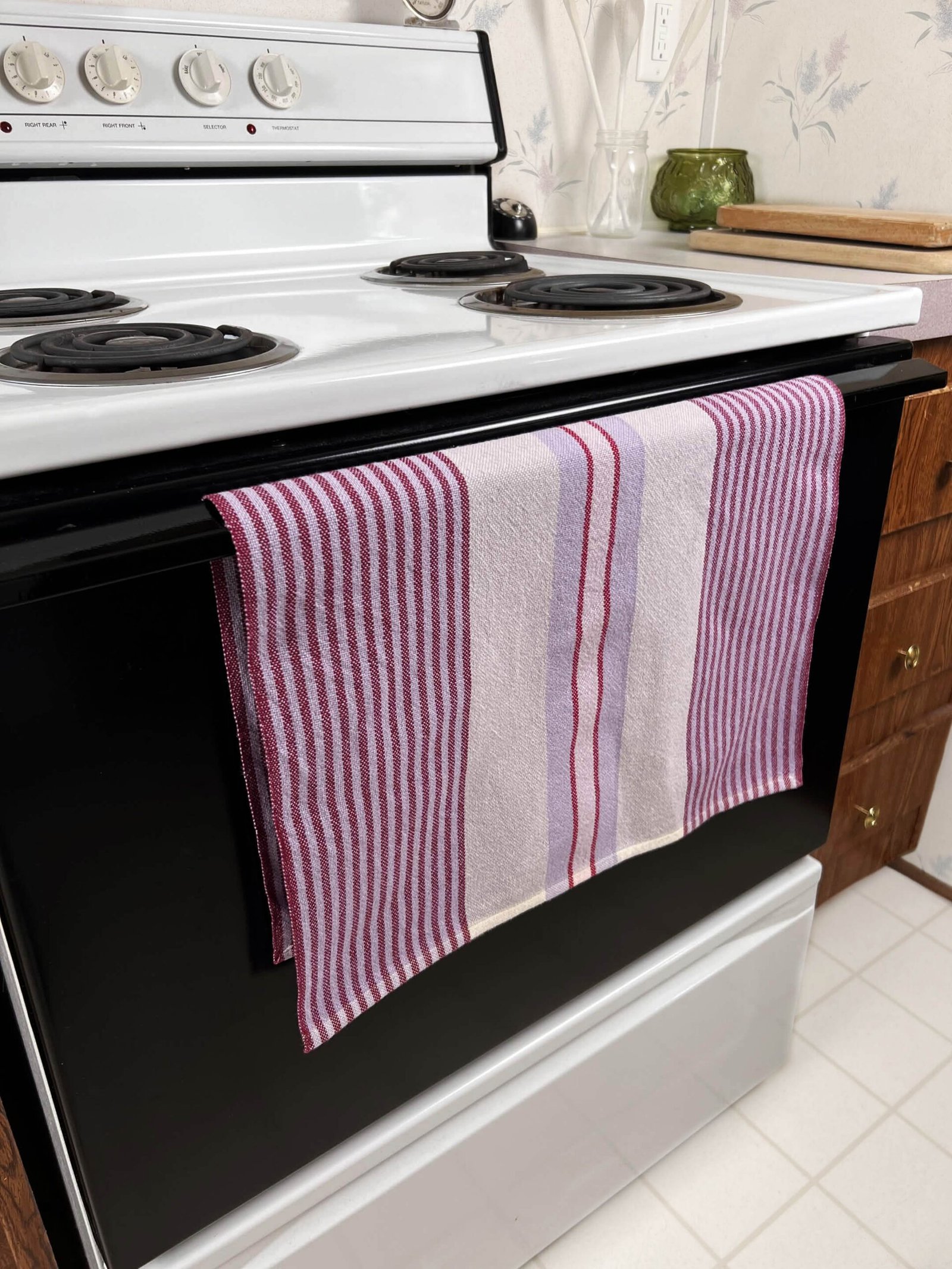 Signature Stripes Tea Towel in Berries and Cream - Purple - Image 3
