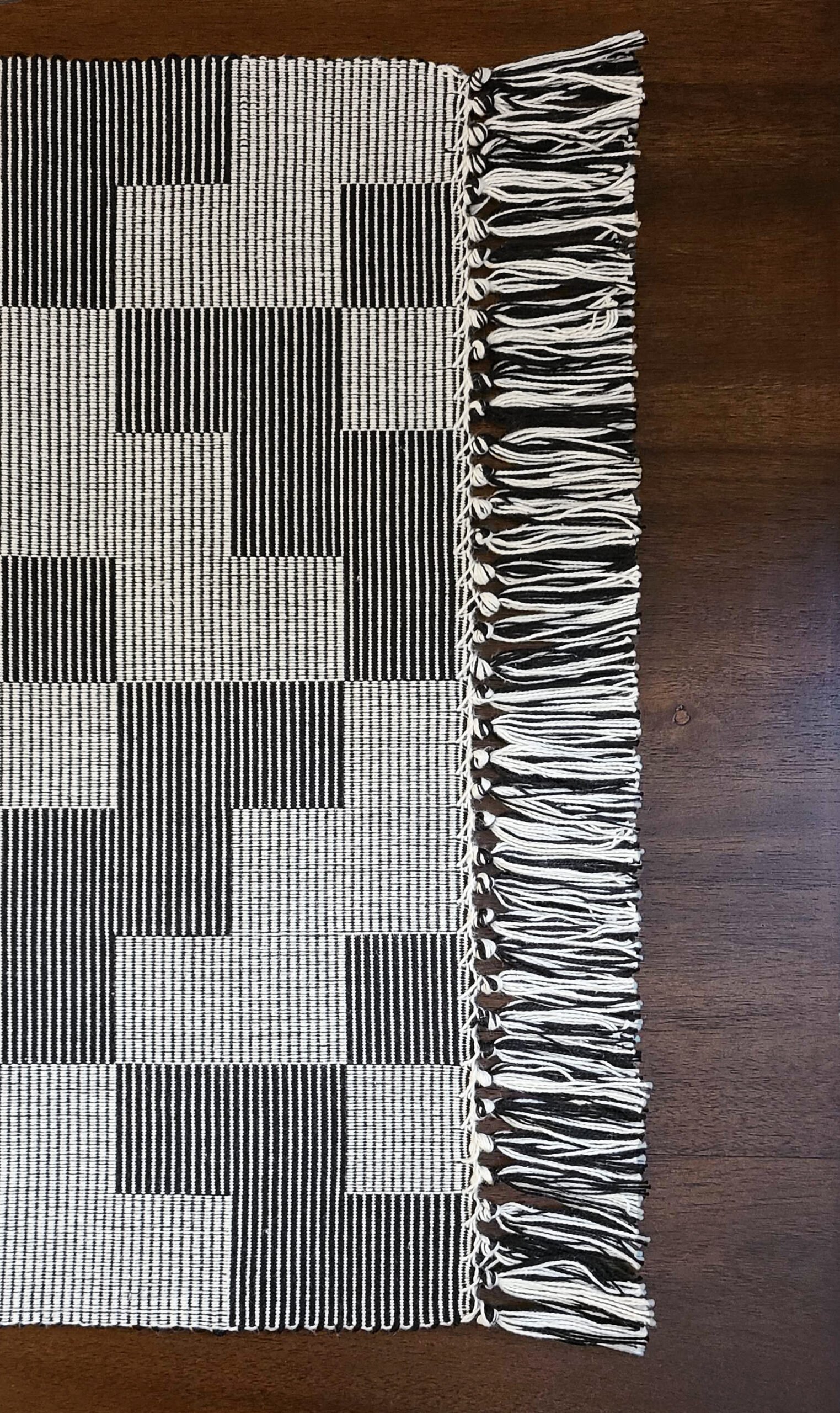 Black and White Geometric Twill Illusion Table Runner with Knotted Fringe - Image 4